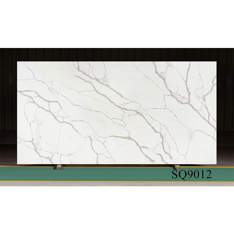 مصنع ألواح حجر الكوارتز الاصطناعي منخفض السيليكا من الكوارتز الأبيض كالاكاتا لكونترتوب المطبخ